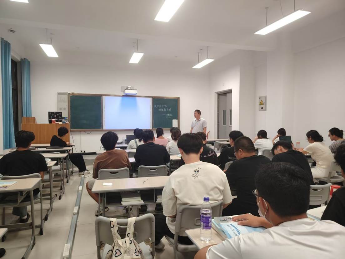 会议室里的人们 AI 生成的内容可能不正确。