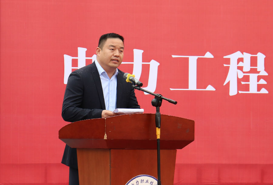 毛书记主持33.jpg